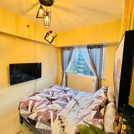 * *P Fantastic 2Br Option For 8 Apartment Iloilo City Exterior photo