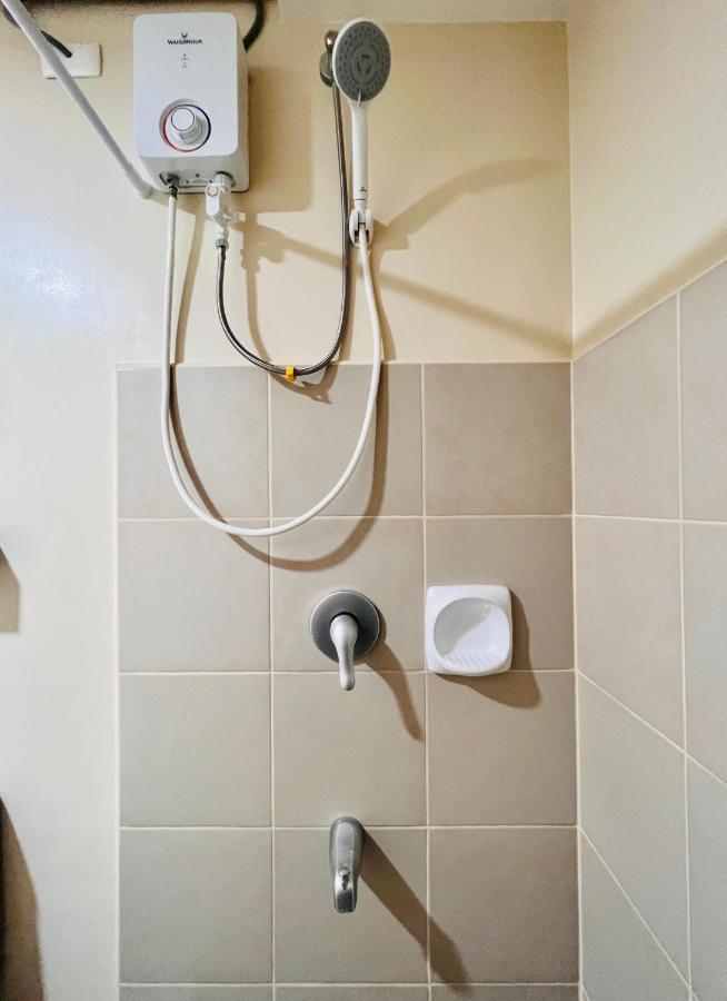 * *P Fantastic 2Br Option For 8 Apartment Iloilo City Exterior photo
