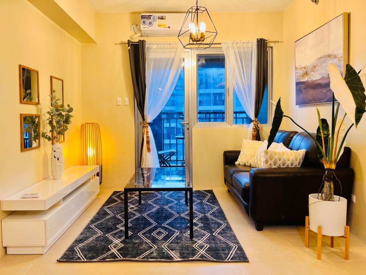 * *P Fantastic 2Br Option For 8 Apartment Iloilo City Exterior photo