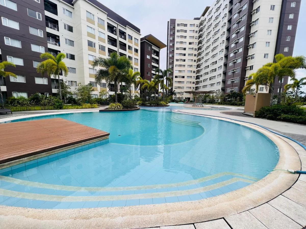 * *P Fantastic 2Br Option For 8 Apartment Iloilo City Exterior photo